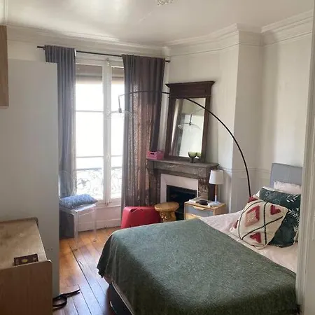 And Cosy Menilmontant パリ